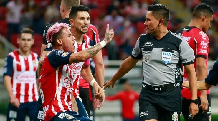 Caliente Clásico Tapatío en el Akron. (Imago 7)