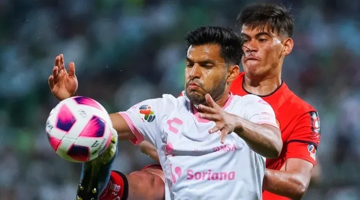 Aguirre anotó, pero falló uno insólito. (Imago 7)