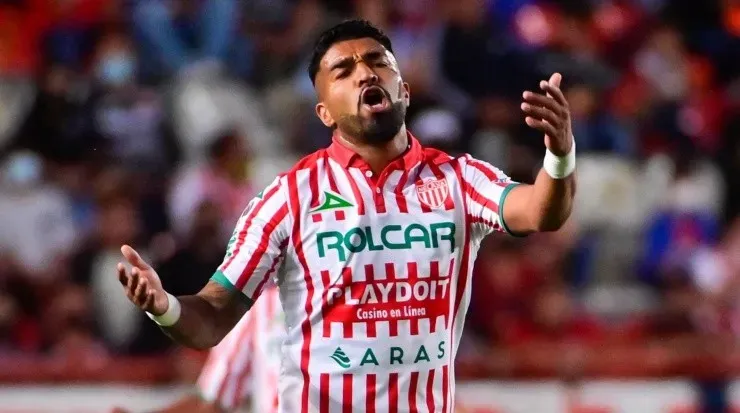 Penalti por mano que podría haberse evitado. (Imago 7)