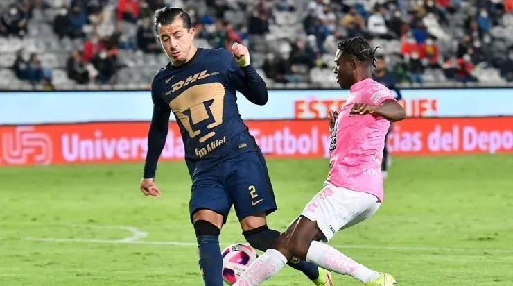 Mozo cometió un penal que cambió el marcador. (Imago 7)