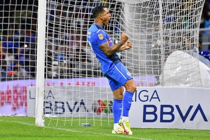 Yoshimar Yotún, ex Cruz Azul