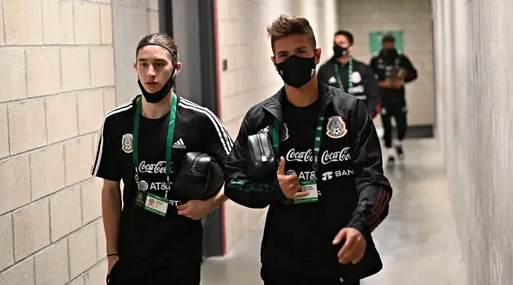 Benjamín Galdames junto a Marcelo Flores. (Imago 7)