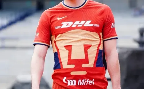 Alan Mozo casi llega a los golpes con Jaime Lozano (Imago 7)