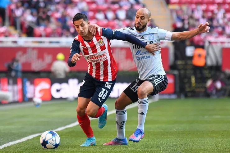 Carlos Cisneros y Guido Pizarro