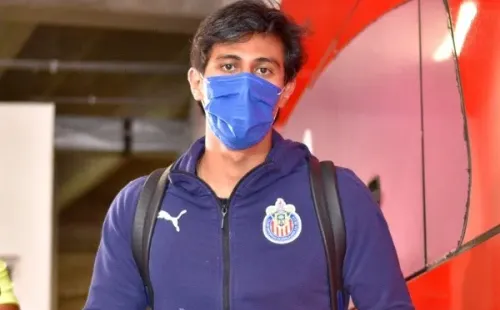 Chivas duda en poner a José Juan Macías.