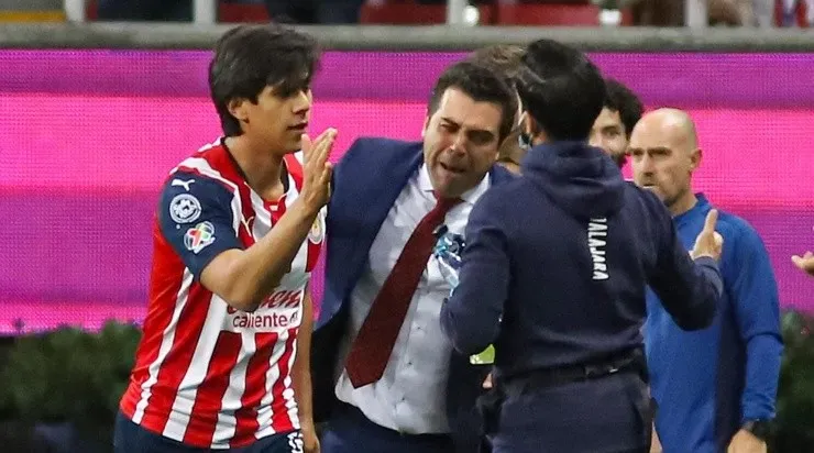 Macías banca el proyecto de Leaño. (JAM Media)