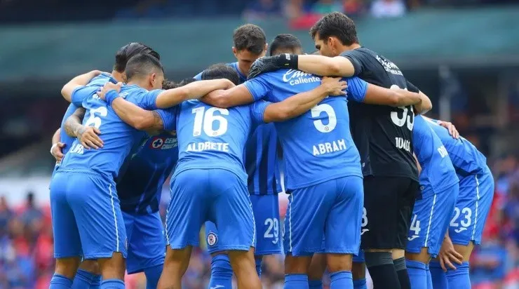 En 2022 vencen 11 contratos en Cruz Azul. (Imago 7)