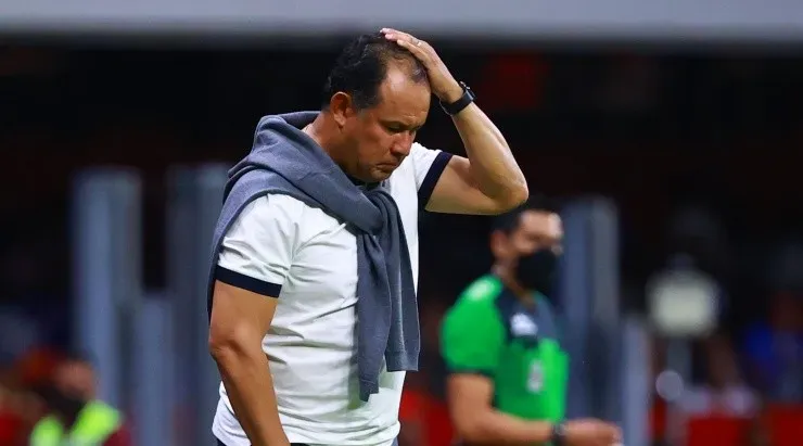 Reynoso, en la cuerda floja. (Imago 7)