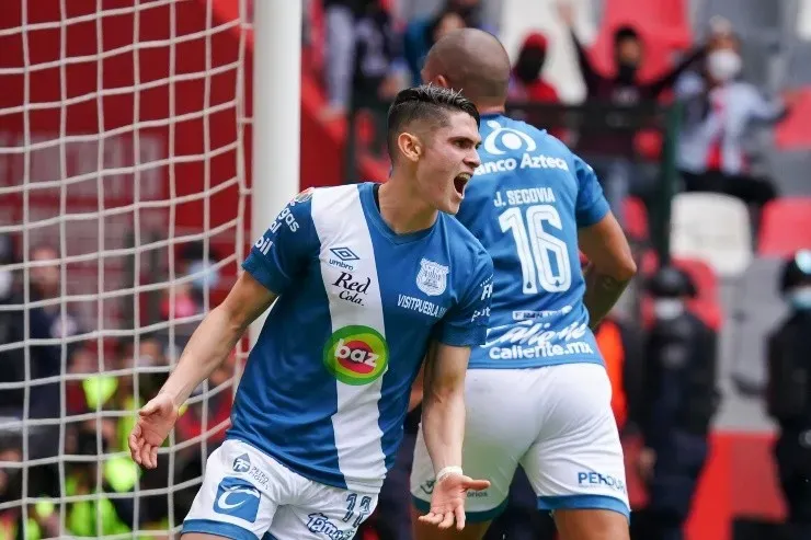 Reyes festeja su gol ante Toluca