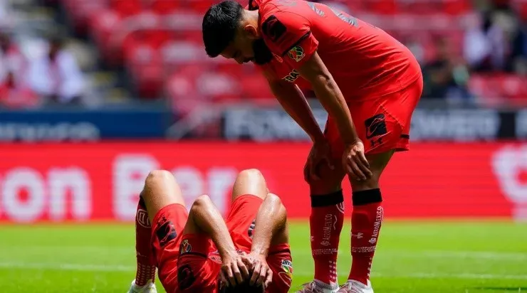 Ian González y Alexis Canelo, en lamento. (Imago 7)