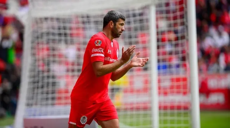 TOLUCA, MEXICO - ENERO 19: Emmanuel Gigliotti del Toluca durante el juego de la jornada 2 del Torneo Clausura 2020 de la Liga BBVA MX en el estadio Nemesio Diez el 19 de Enero de 2020 en Toluca, Mexico. (Foto: Jaime Lopez/JAM MEDIA)