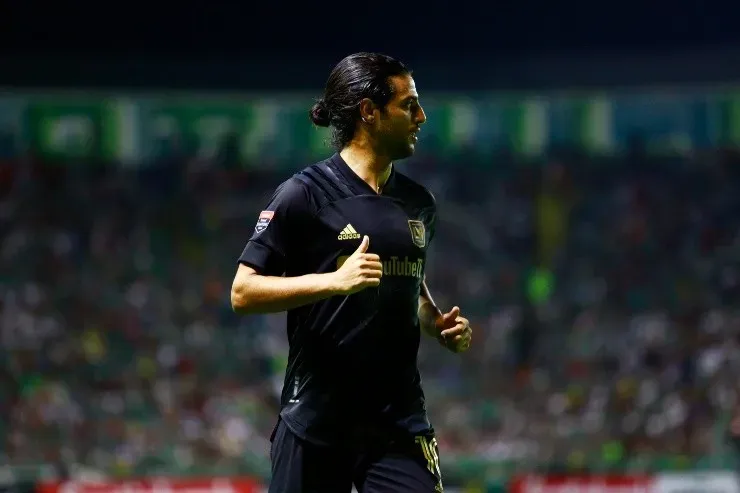 ¿Carlos Vela llega al América?