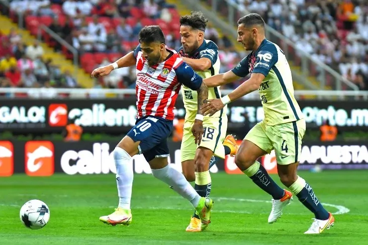 Alexis Vega es la gran figura de Chivas. Créditos: Imago7