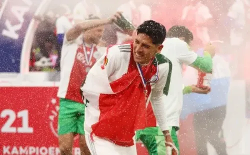 Edson Álvarez ganó tres títulos desde su llegada al Ajax (Foto: Getty Images)