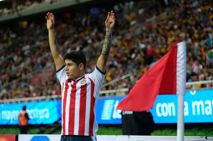 Chofis López se niega a dejar Chivas. Créditos: Imago7