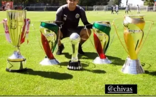Chofis López se acordó de Chivas. (@eduardolopezchofis)