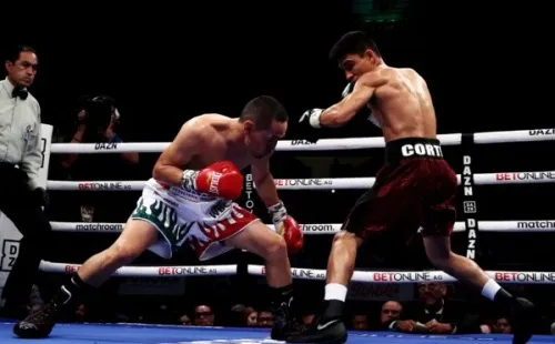 Foto: TW / @DAZNBoxing