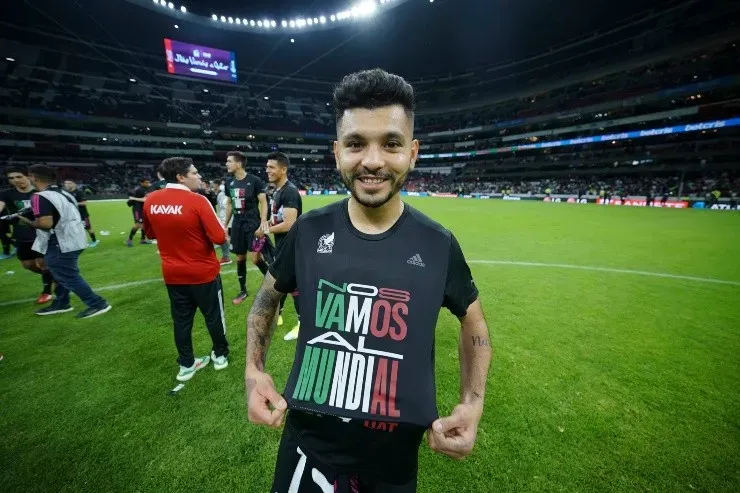 Tecatito continúa con su recuperación en Sevilla. Créditos: Imago7