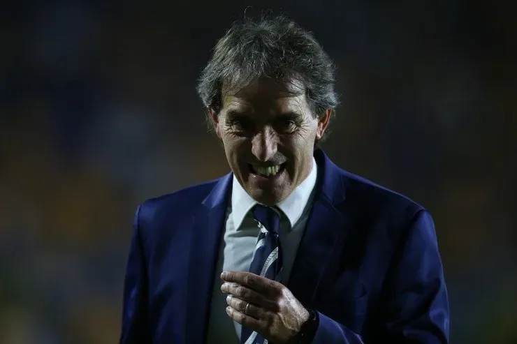 Guillermo Almada, DT de Pachuca