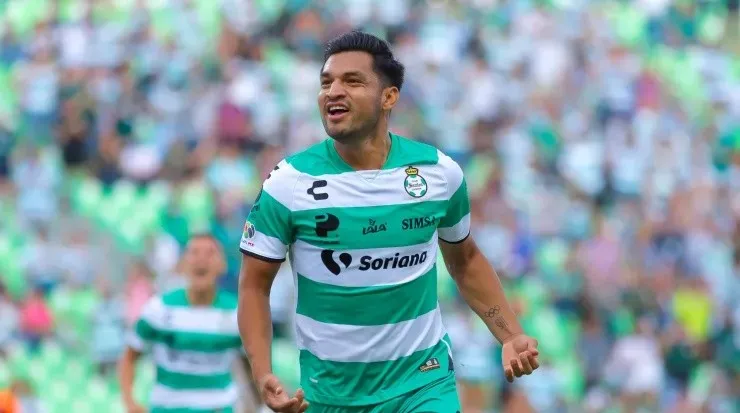 Mudo Aguirre, en la mira de Chivas. (Imago 7)