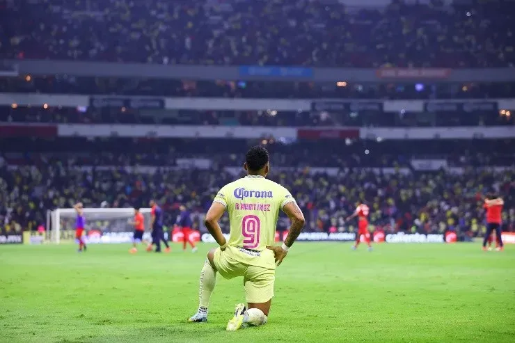 América