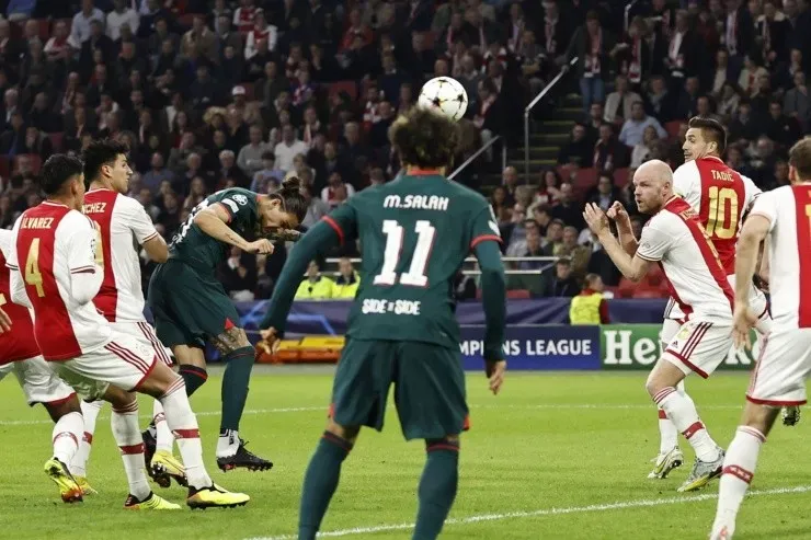 Edson Álvarez y Jorge Sánchez