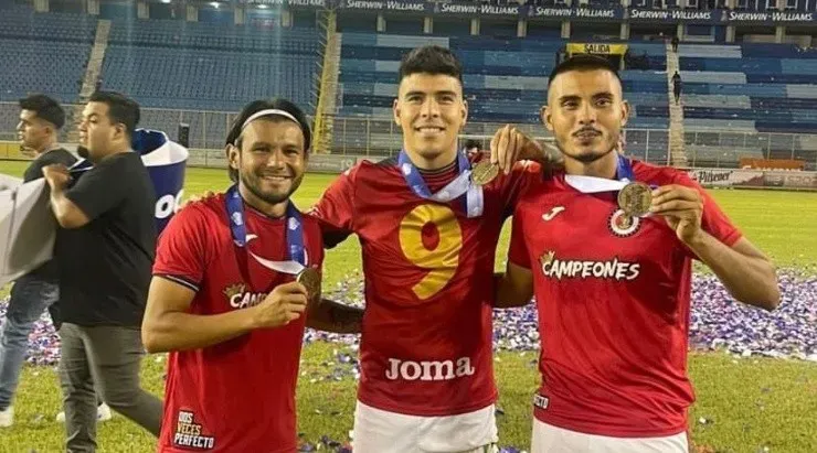 Instagram @angel_mendoza