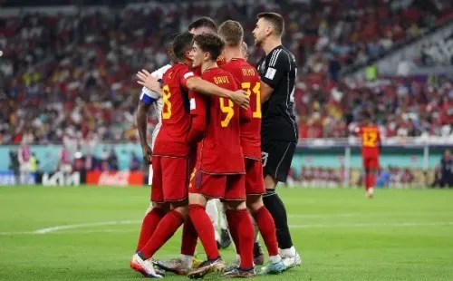 Carlos Soler puso el 6-0 a los 45 minutos (Getty Images) Álvaro Morata, a los 47 minutos del complemento, puso cifras definitivas (Getty Images)