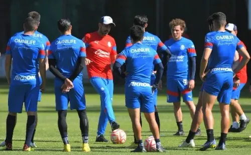 Chivas comienza su viaje hacia España (Imago 7)