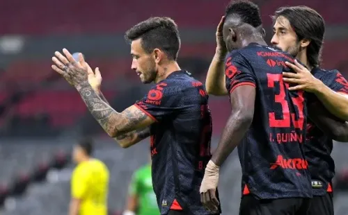 Huevo Lozano quiere arruinar el invicto de las Chivas de Paunovic (Imago 7)