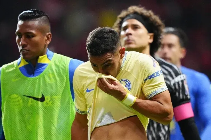 Toluca, Estado de Mexico, 19 de octubre de 2022. Sebastián Cáceres en lamento, durante el partido de ida de las Semifinales del torneo Apertura 2022 de la Liga BBVA MX, entre los Diablos Rojos del Toluca y las Águilas del America, celebrado en el estadio Nemesio Diez. Foto: Imago7/ Rafael Vadillo