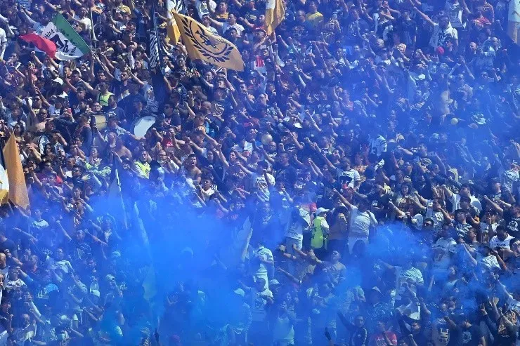 La afición tiene opiniones divididas sobre el repechaje (Imago 7)