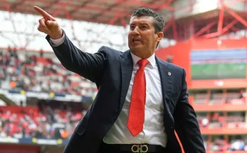 Chepo de la Torre, uno de los candidatos a DT de Cruz Azul (Imago 7)