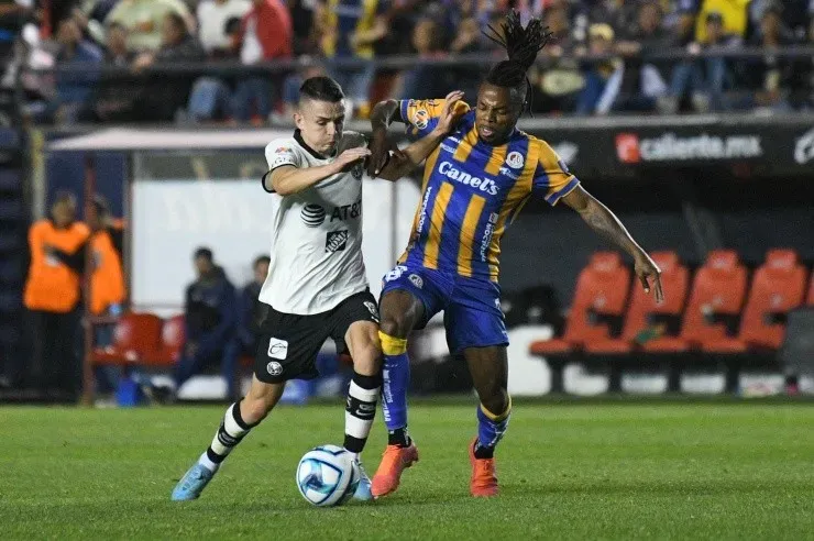 Fidalgo tuvo un gran rendimiento ante Atlético San Luis (Imago 7)