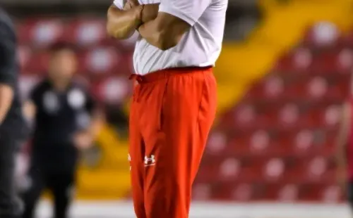 Ignacio Ambriz, decepcionado por la derrota vs. Gallos (Imago 7)