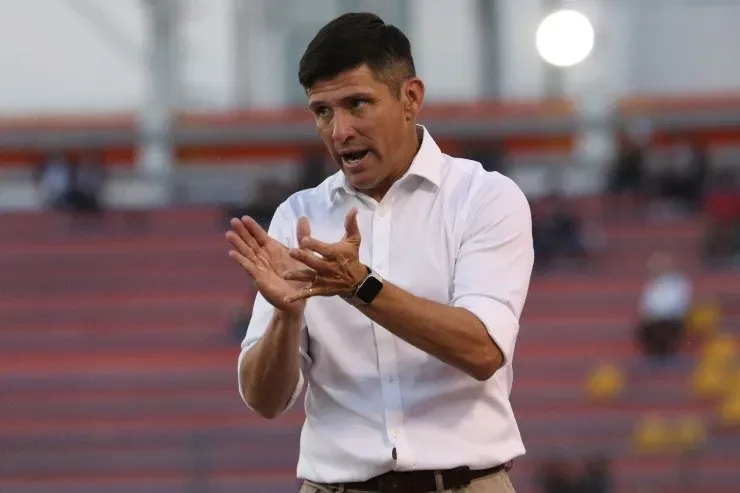 Mítico Pereyra desea dirigir a Cruz Azul