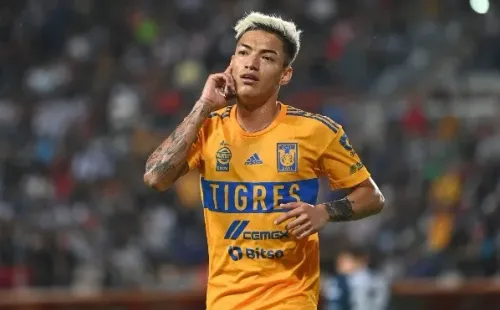 Raymundo Fulgencio, ¿de Tigres a Rusia? (Imago 7)