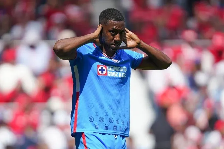 El atacante uruguayo es parte de la rotación, pero no un elemento fijo en el once titular (Imago7)