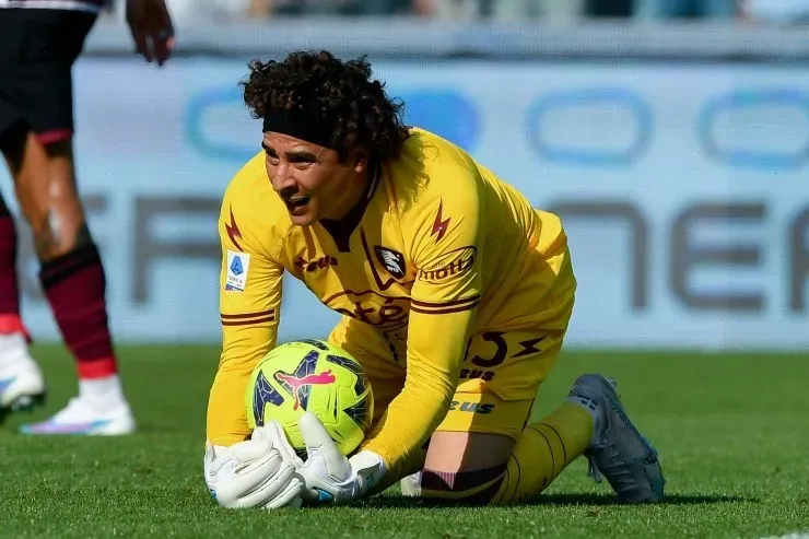 Memo le ha dado seguridad al arco de Salernitana (Imago)