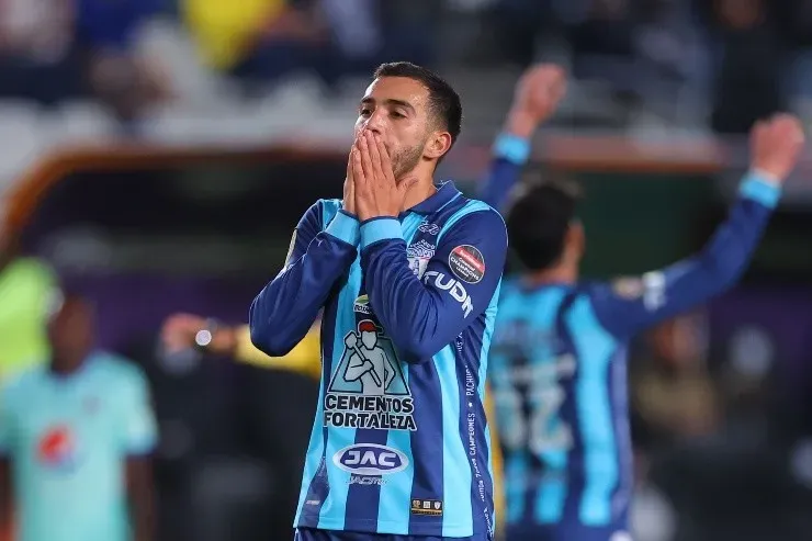 Pachuca, Hidalgo, 16 de marzo de 2022. Luis Chávez en lamento, durante el partido de vuelta de los Octavos de Final de la Liga de Campeones de la CONCACAF 2023, entre los Tuzos del Pachuca y el FC Motagua, celebrado en el estadio Hidalgo. Foto: Imago7/ Eloisa Sánchez