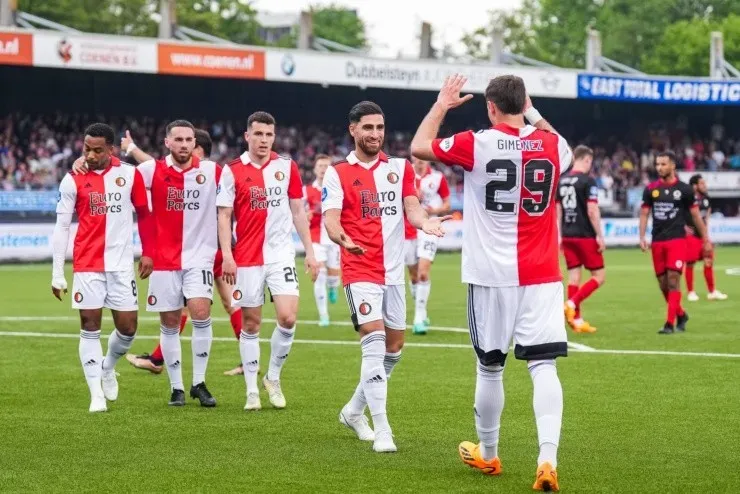 ¡Otra actuación determinante de Santi Giménez en Feyenoord! (Imago)