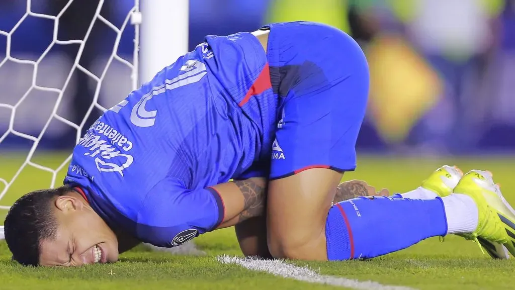 Toro Fernández se rompió los ligamentos cruzados de su rodilla derecha