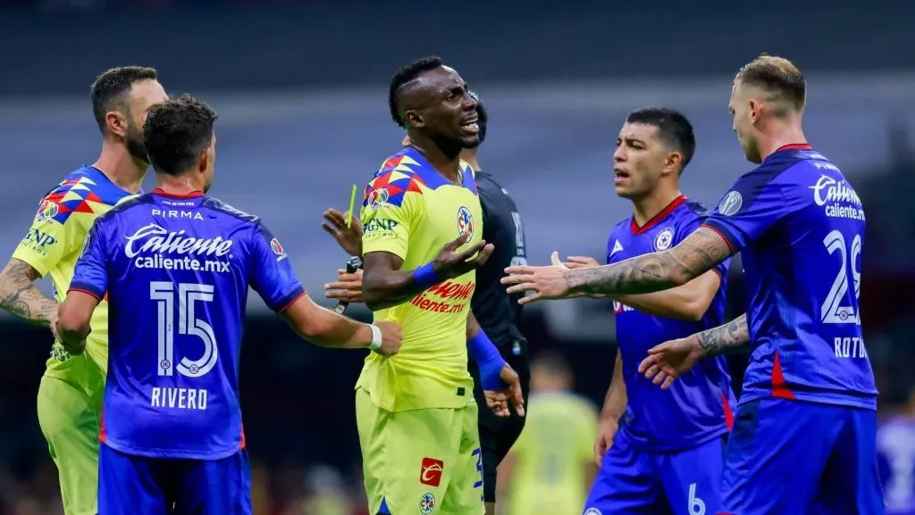 El último Clásico Joven terminó con victoria para América por 3 a 2 (IMAGO)