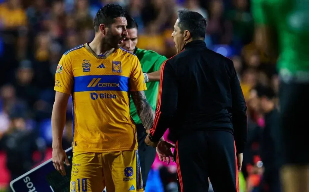 André-Pierre Gignac se cruzó con Miguel Fuentes
