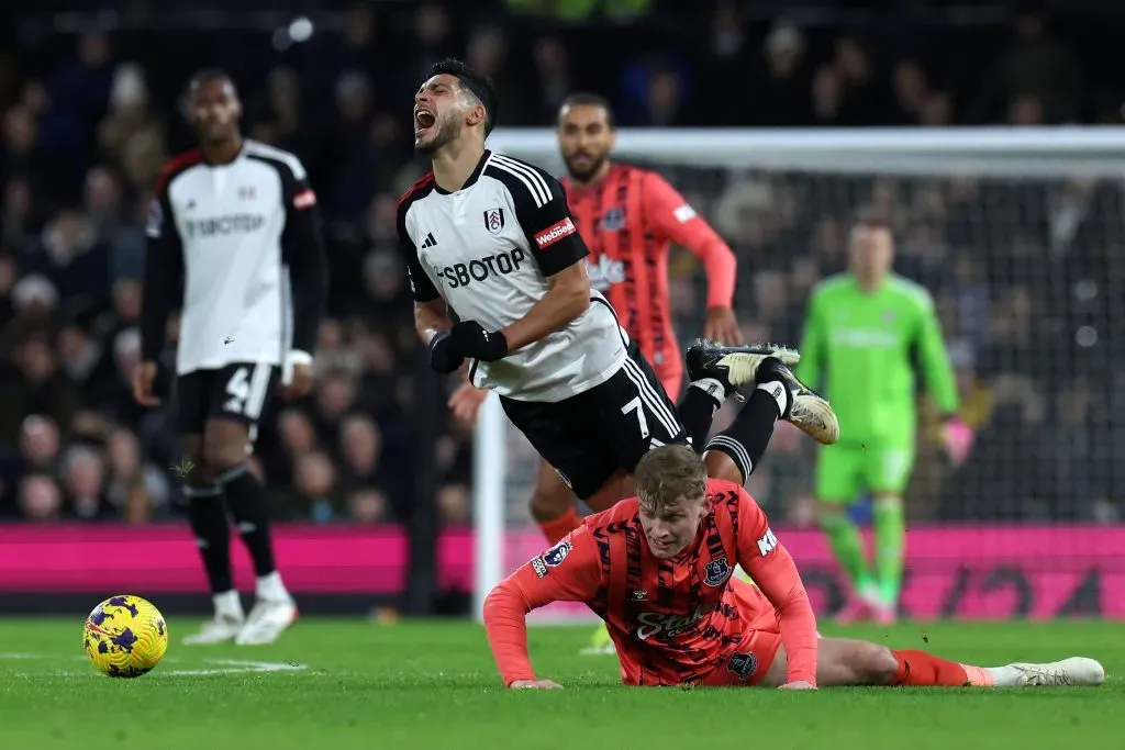 Raúl Jiménez sufrió una lesión en el tendón de la corva