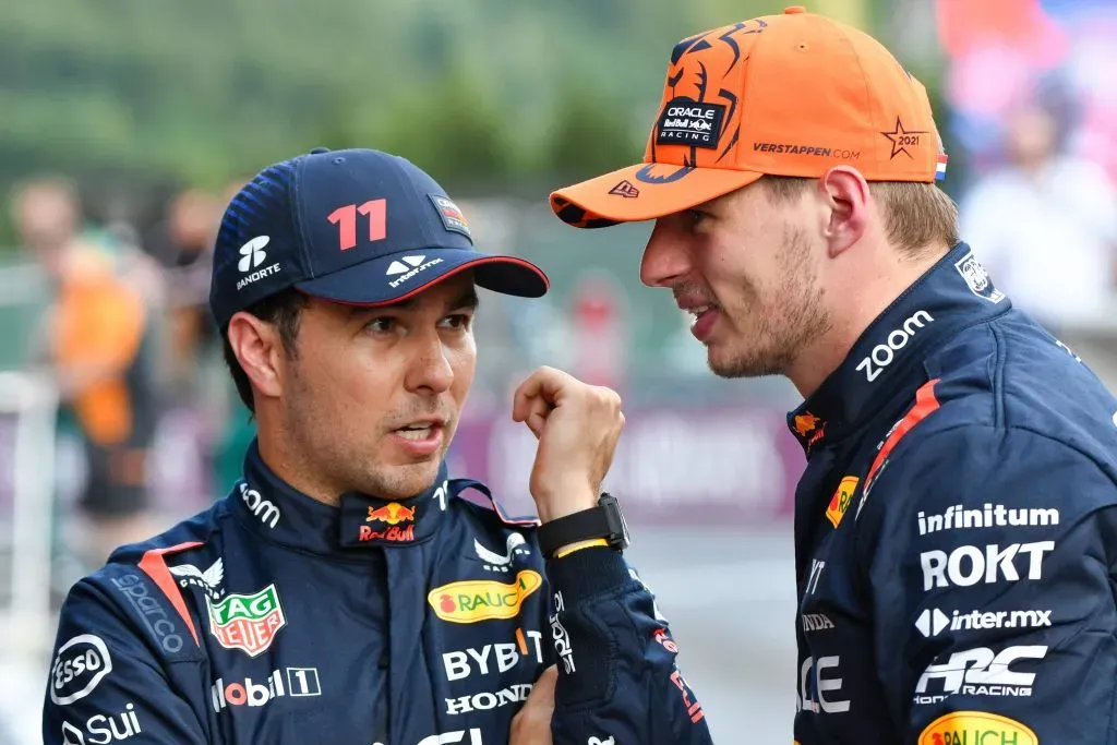 Max Verstappen y Checo Pérez marcaron el ritmo en el FP1 del GP de Japón