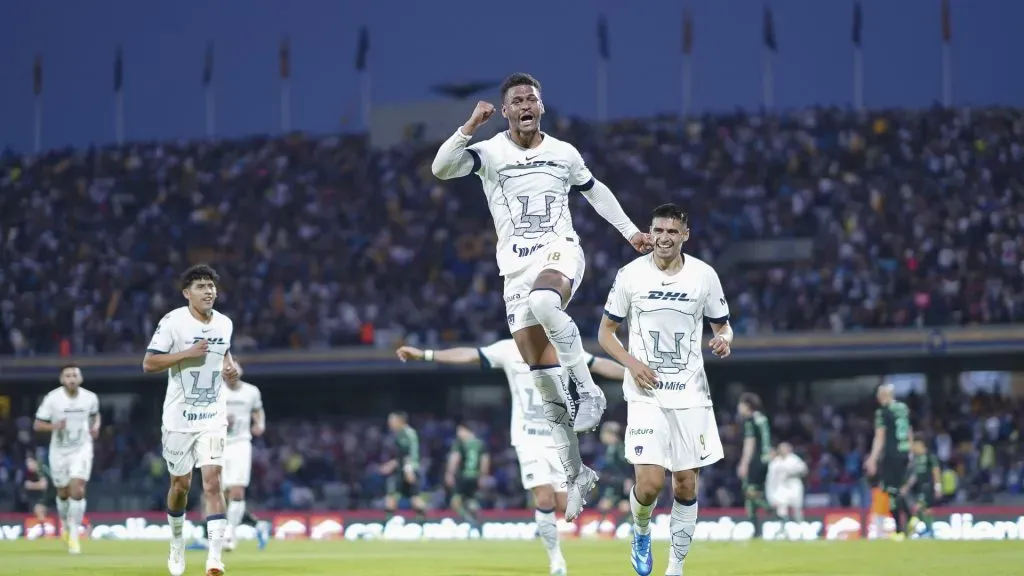 Pumas renueva a José Caicedo hasta junio de 2027