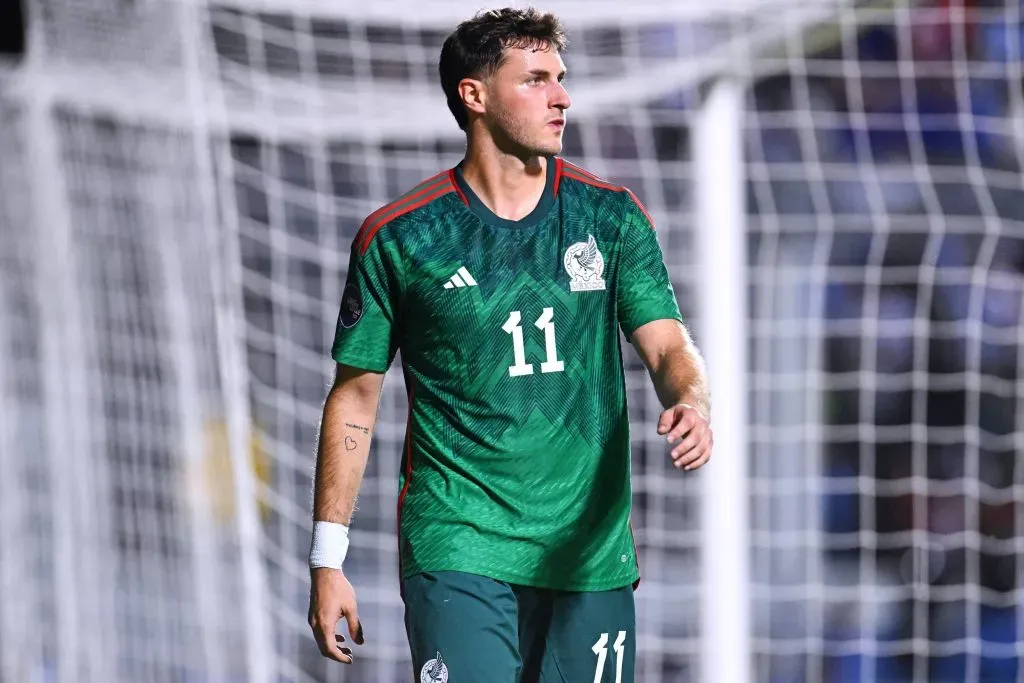 Santi Giménez no sumó muchos minutos con el Tri en la última Fecha FIFA (Imago)