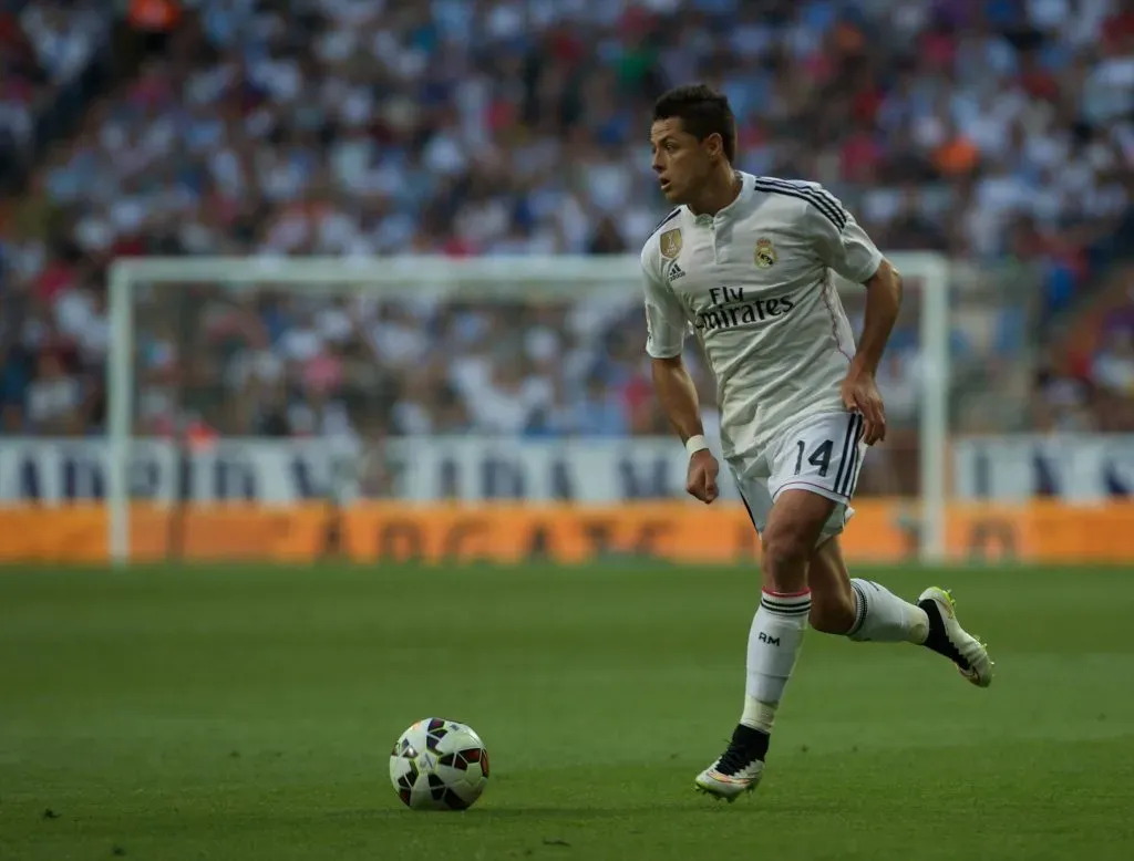 Chicharito Hernández con la playera del Real Madrid (Imago)