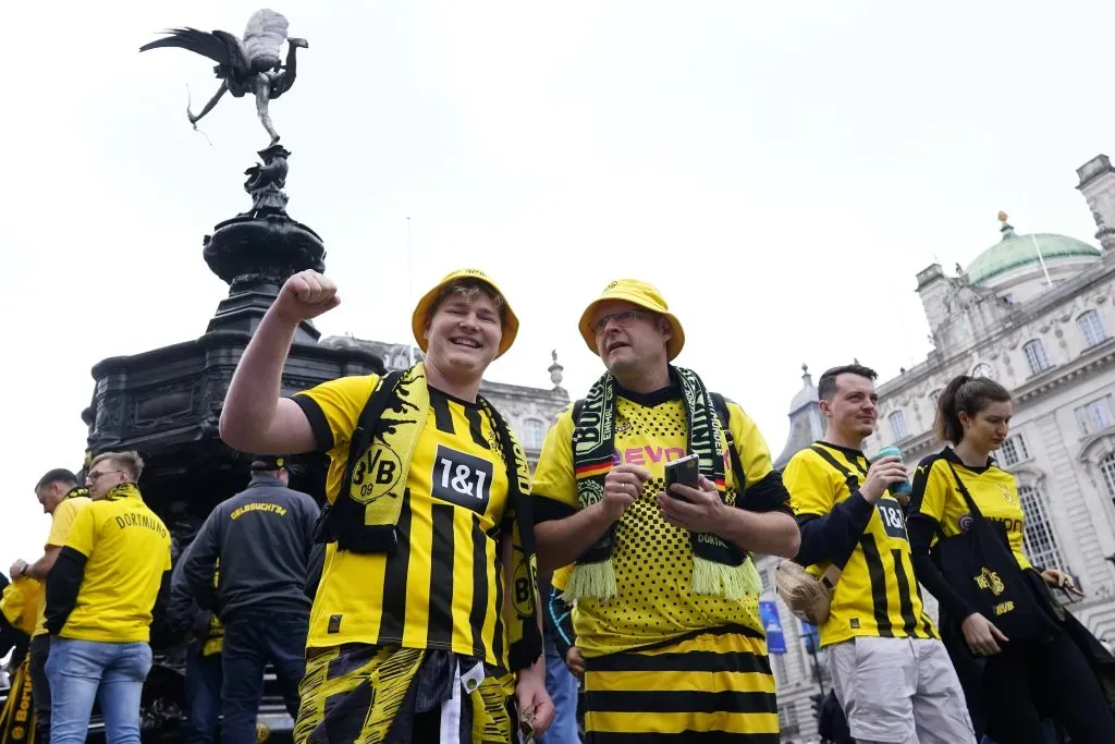 La afición del Borussia Dortmund posee la fama de ser una de las más pasionales de Europa. (Imago)